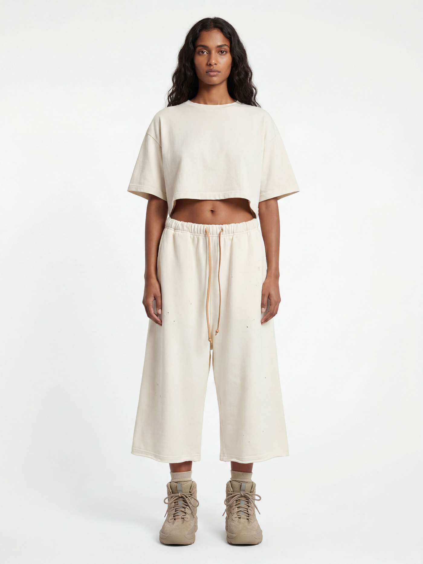 The Wide-Leg Sweat Shorts – Off-White
